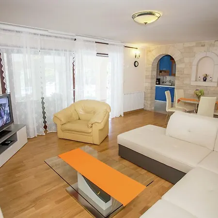 Hope Vi Apartment